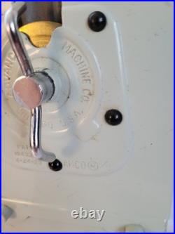 1923 5 Cent Hershey Milk Chocolate Bars Coin Op Vending Machine AMCO Chicago