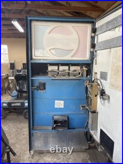 1970s Pepsi Vending Machine Does Not Take Coins