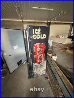 1995 VTG Coin Only Coca-Cola Soda Vending Machine with LED Display