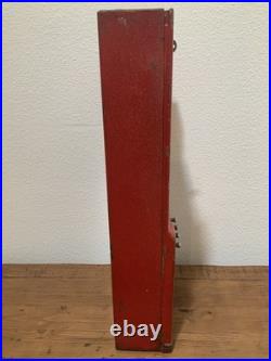 Adam's 1 Cent Vending Machine working with key