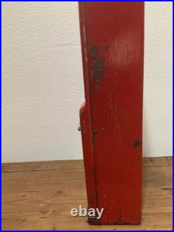 Adam's 1 Cent Vending Machine working with key