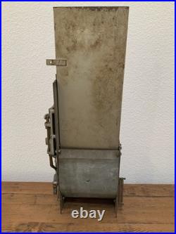 Adam's 1 Cent Vending Machine working with key