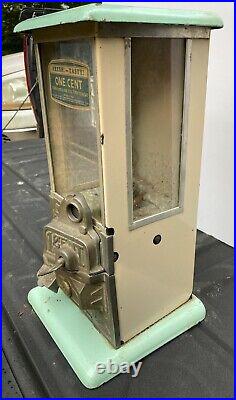 Antique THE MASTER 1 CENT Pat'd 1923 mint green bubble gum vending machine