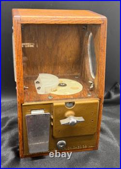 Antique Victor Vending Corp Oak Coin-Op Trade Stimulator Machine No Key As Found
