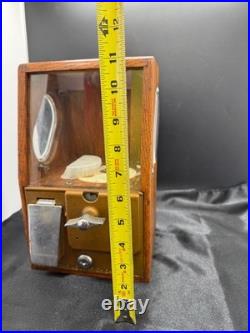 Antique Victor Vending Corp Oak Coin-Op Trade Stimulator Machine No Key As Found