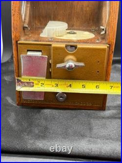 Antique Victor Vending Corp Oak Coin-Op Trade Stimulator Machine No Key As Found