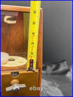 Antique Victor Vending Corp Oak Coin-Op Trade Stimulator Machine No Key As Found