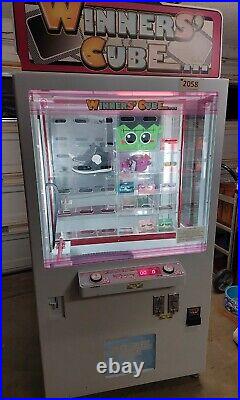 Arcade Non Video Coin Operated Key Master Vending Game not a sega