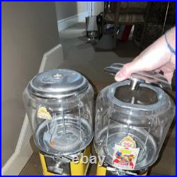 Beaver Dual Yellow Gumball Candy Vending Machine Stand 25 Cent Coin Operated