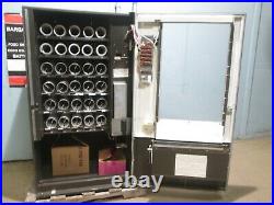Commercial Coin Operated Lighted 30 Selections Snack/cigarette Vending Machine