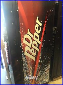 Dr Pepper Soda Vending Machine withCoin & Bill Acceptor Vendo