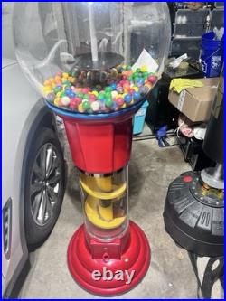 Large Red Floor Standing 25¢ Coin-Operated Gumball Machine Clear Globe