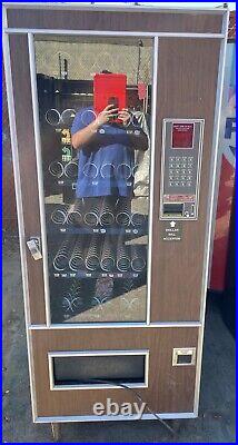 Lektrovend VS99A Series II Snack Vending Machine