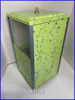 Lime Green Oak 2 Capsule Toy Vending Machine 50 Cent Vend (Working) Keys