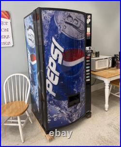 Pepsi Cold Beverage Soda Vending Machine, Coin Operated Model Pepsi