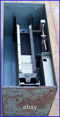 RARE ESCO Chicago USA 1950 2 Cent Coin Vending Machine WithDisplay, Cards RARE ESCO Chicago USA 1950 2 Cent Coin Vending Machine WithDisplay, Cards