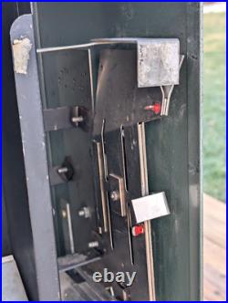 RARE ESCO Chicago USA 1950 2 Cent Coin Vending Machine WithDisplay, Cards RARE ESCO Chicago USA 1950 2 Cent Coin Vending Machine WithDisplay, Cards