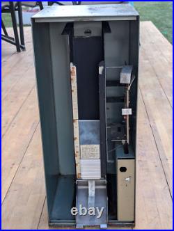 RARE ESCO Chicago USA 1950 2 Cent Coin Vending Machine WithDisplay, Cards RARE ESCO Chicago USA 1950 2 Cent Coin Vending Machine WithDisplay, Cards