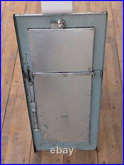 RARE ESCO Chicago USA 1950 2 Cent Coin Vending Machine WithDisplay, Cards RARE ESCO Chicago USA 1950 2 Cent Coin Vending Machine WithDisplay, Cards