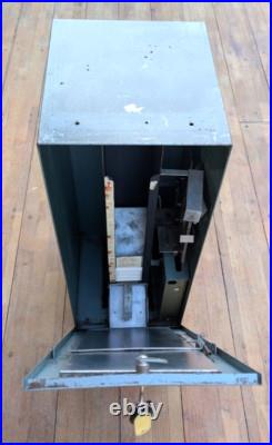 RARE ESCO Chicago USA 1950 2 Cent Coin Vending Machine WithDisplay, Cards RARE ESCO Chicago USA 1950 2 Cent Coin Vending Machine WithDisplay, Cards
