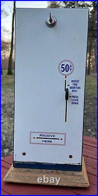 Rare USPS US Mail Postage Stamps Machine Dispenser 50 Cents + Key Works Coin Op