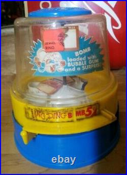 Ring Ding Bomb Gum machine fully working 1950 L. M. Becker Co Nickel Coin Op Space