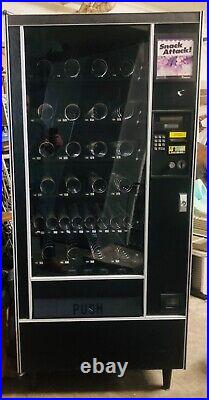 Snack Vending Machine/ Automatic Products Snack Shop A121