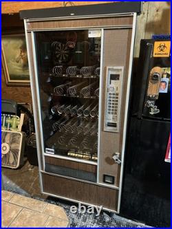 Snackshop AP 6000 / 7000 Snack Vending Machine (WORKS NO SCREEN LIGHTS) Snackshop AP 6000 / 7000 Snack Vending Machine (WORKS NO SCREEN LIGHTS)