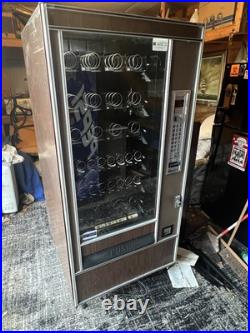 Snackshop AP 6000 / 7000 Snack Vending Machine (WORKS NO SCREEN LIGHTS) Snackshop AP 6000 / 7000 Snack Vending Machine (WORKS NO SCREEN LIGHTS)