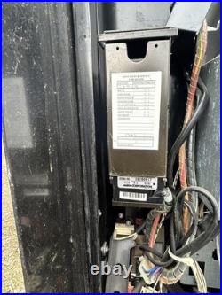 Used Royal 376-8 Soda Vending Machine