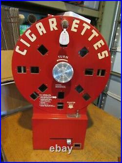 VINTAGE ORIGINAL 1950's 25 cent COIN OPERATED CIGARETTE VENDING MACHINE WORKS