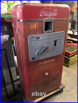 VMC 33 Coca Cola Machine, Cools, Coin Mech works