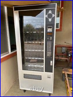 Vending machine for sale used Obo