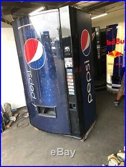 Vendo 516-8 Soda Vending Machine WithCoin & Bill Accept (Pepsi) Bubble Front