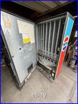 Vendo V407 Pepsi Can Vending Machine Coin Changer 115V Commercial Dispenser