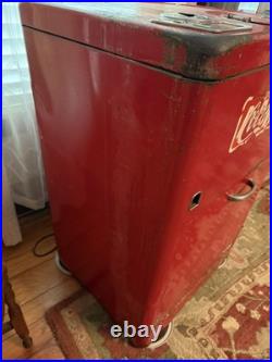 Vintage 1950's Vendo Model A23E Coca Cola coin operated Vending Machine, Spin Top