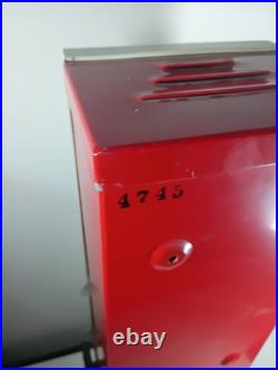 Vintage 1950s Star Delicious Candy 5 Cent Coin Operated Vending Machine