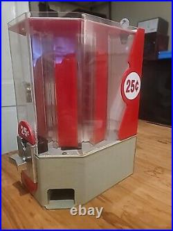 Vintage 25 Cent Candy Vending Machine Coin Op. Working Nugget-Matic 2 Keys