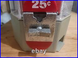 Vintage 25 Cent Candy Vending Machine Coin Op. Working Nugget-Matic 2 Keys