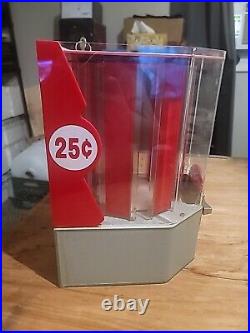 Vintage 25 Cent Candy Vending Machine Coin Op. Working Nugget-Matic 2 Keys