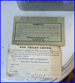 Vintage 50 cent Standard Change Makers Coin Machine