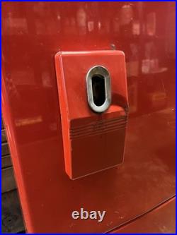 Vintage C. 1950 Coca Cola Vendo 110 Vending Machine Coin Operated Coke 7up Pepsi Vintage C. 1950 Coca Cola Vendo 110 Vending Machine Coin Operated Coke 7up Pepsi
