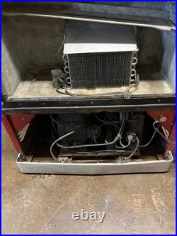 Vintage C. 1950 Coca Cola Vendo 110 Vending Machine Coin Operated Coke 7up Pepsi Vintage C. 1950 Coca Cola Vendo 110 Vending Machine Coin Operated Coke 7up Pepsi