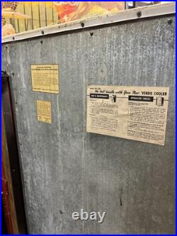 Vintage C. 1950 Coca Cola Vendo 110 Vending Machine Coin Operated Coke 7up Pepsi Vintage C. 1950 Coca Cola Vendo 110 Vending Machine Coin Operated Coke 7up Pepsi