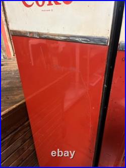 Vintage C. 1950 Coca Cola Vendo 110 Vending Machine Coin Operated Coke 7up Pepsi Vintage C. 1950 Coca Cola Vendo 110 Vending Machine Coin Operated Coke 7up Pepsi