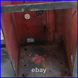 Vintage Cape Fear Art Alive Coin-Op Newspaper Vending Machine 30¢ with Stand