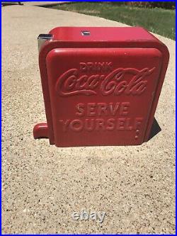 Vintage Coca Cola Vendo Spin Top Jr Vending Machine Cooler Coin Cover Part COKE