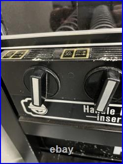 Vintage Commercial Countertop Coin Operated Vending Machine 12 Selection with Key