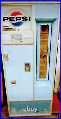 Vintage Pepsi Machine, 1964 LaCrosse Soda Pop Coca Cola Coin Op Vending Machine