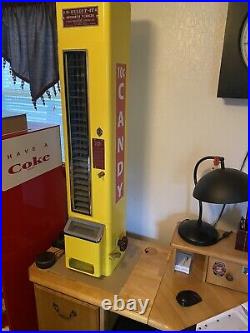 Vintage U-Select-It Coin Op Candy Bar Vending Operated Store Machine 10 Cents